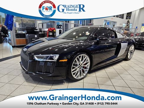 Used 2017 Audi R8 V10 image 1