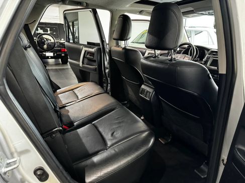 Used 2012 Toyota 4Runner Limited AWD/4WD image 15