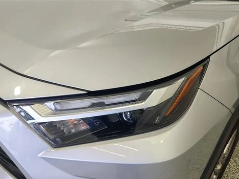 Used 2024 Toyota RAV4 XLE FWD image 14