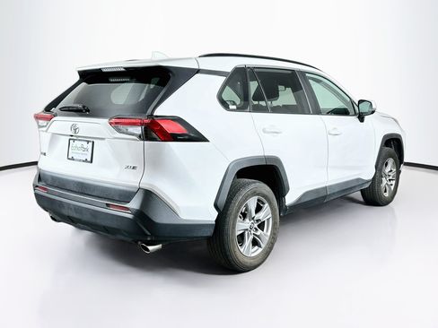Used 2024 Toyota RAV4 XLE FWD image 9