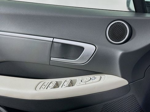Used 2025 Hyundai Sonata SEL FWD image 15