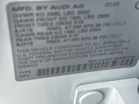 Certified 2025 Audi Q5 Premium w/ Convenience Package image 29