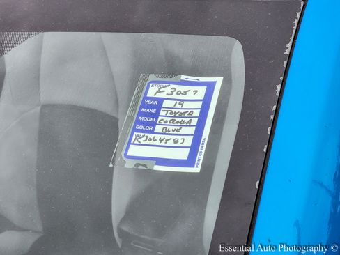 Used 2019 Toyota Corolla SE FWD image 34