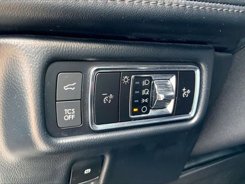 Used 2023 Lincoln Nautilus FWD w/ Premium Package image 34