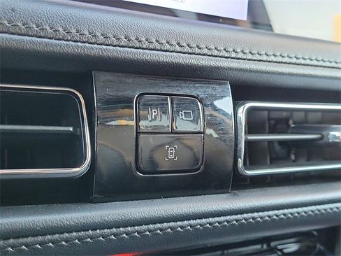 Certified 2023 Lincoln Nautilus AWD w/ Premium Package image 20