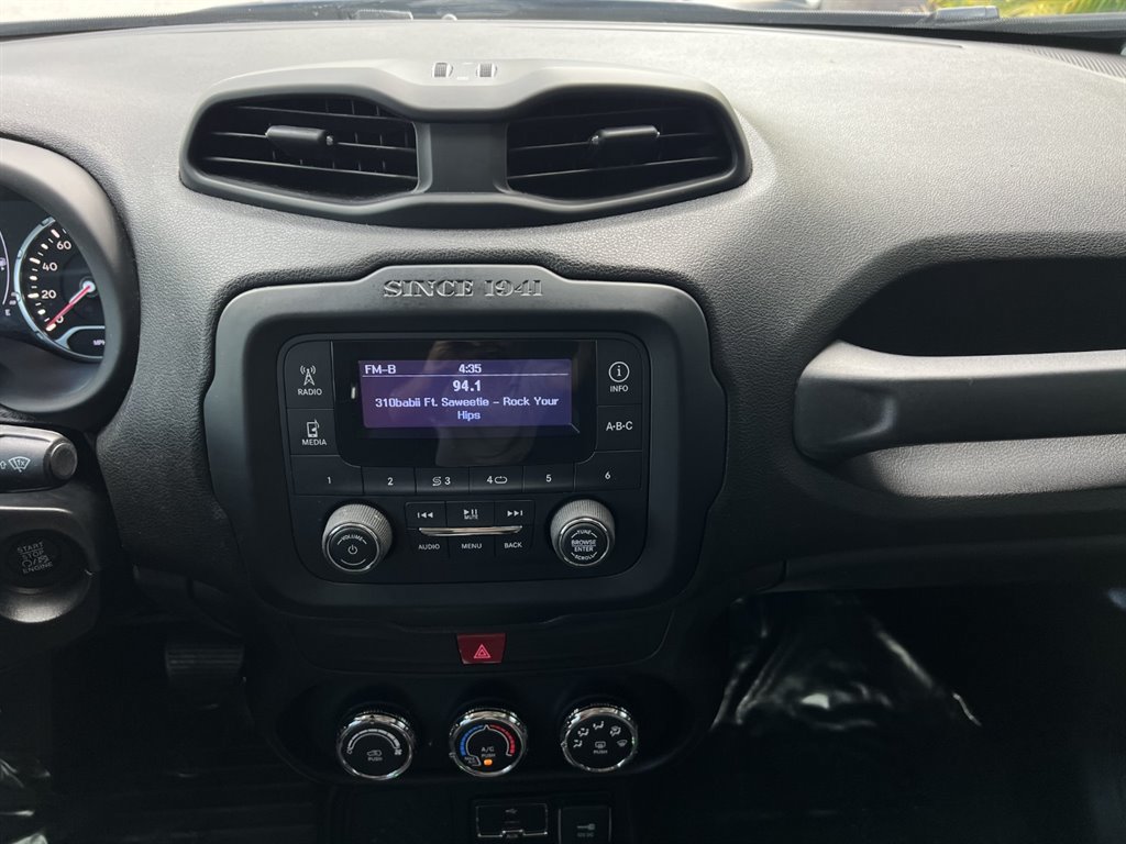 Used 2017 Jeep Renegade Sport w/ Power & Air Group FWD image 19