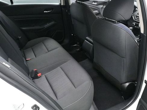 Used 2021 Nissan Altima 2.5 S image 14