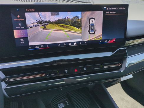 Certified 2026 BMW 530i w/ Premium Package image 23