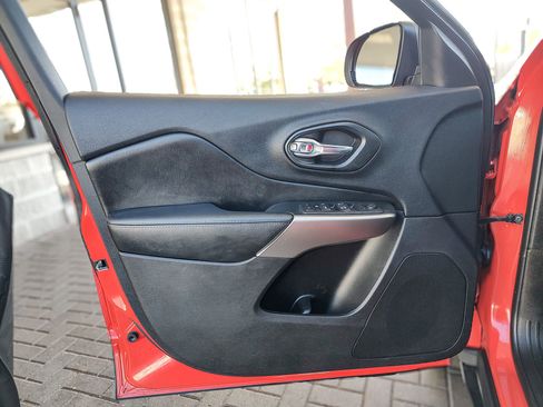 Used 2021 Jeep Cherokee Latitude Lux 80th Anniv w/ Quick Order Package 26U 80TH image 7