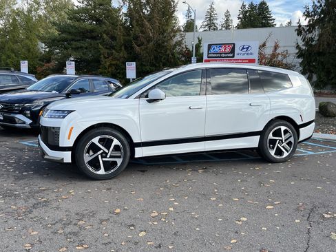 New 2026 Hyundai Ioniq 9 Calligraphy AWD/4WD image 2