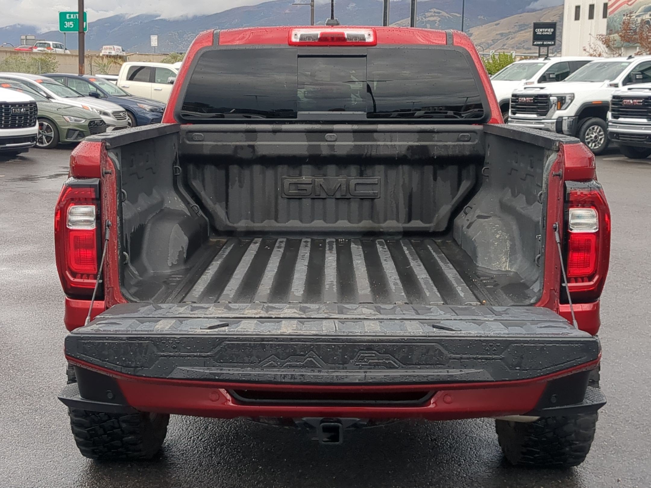 Used 2024 GMC Canyon AT4 w/ AT4 Premium Package AWD/4WD image 33