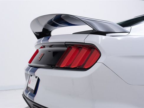 Used 2017 Ford Mustang Shelby GT350R w/ GT350R Equipment Group 920A RWD image 30