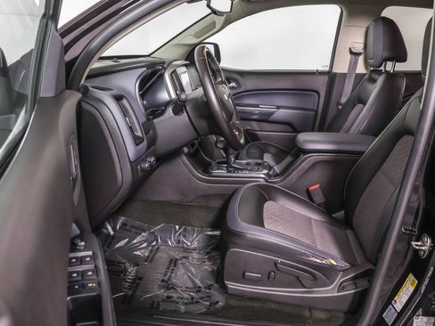 Used 2015 Chevrolet Colorado Z71 AWD/4WD image 6