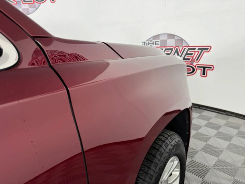 Used 2016 GMC Yukon SLT w/ Open Road Package AWD/4WD image 33