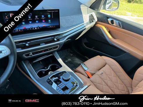 Used 2024 BMW X7 xDrive40i w/ Parking Assistance Package image 33