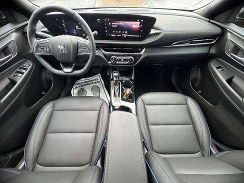 Used 2025 Buick Envista Sport Touring w/ Convenience I Package image 13