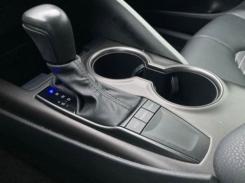 Used 2024 Toyota Camry SE image 24