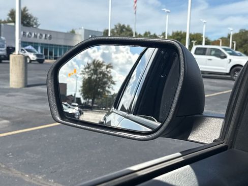 Used 2022 Ford Explorer 4WD w/ Class IV Trailer Tow Package image 39