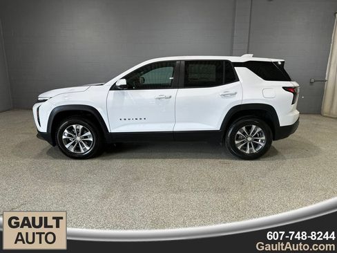 Used 2026 Chevrolet Equinox LT w/ Convenience Package II AWD/4WD image 5