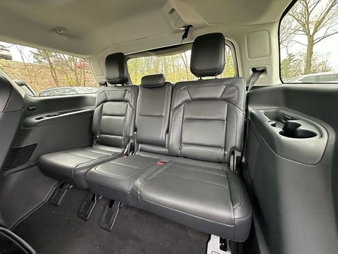 New 2025 Lincoln Navigator Reserve AWD/4WD image 21