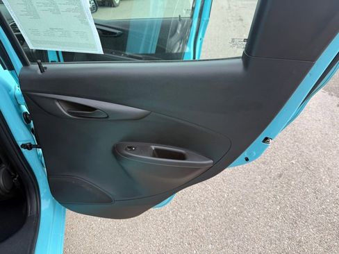 Used 2021 Chevrolet Spark LT image 17