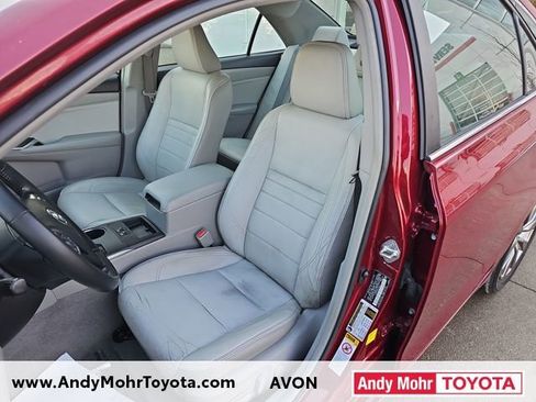Used 2017 Toyota Camry XLE image 9