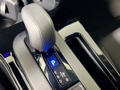 New 2026 Toyota Prius Plug-In Hybrid FWD image 25