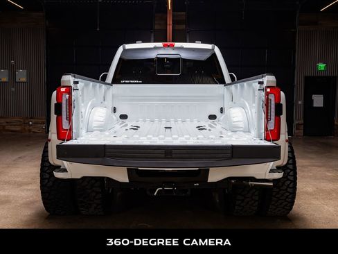Used 2026 Ford F450 Platinum w/ FX4 Off-Road Package image 8