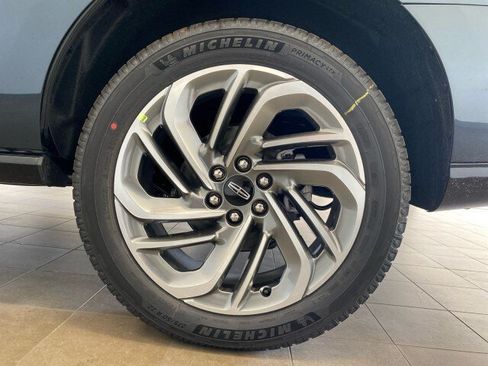 New 2026 Lincoln Navigator Reserve AWD/4WD image 36