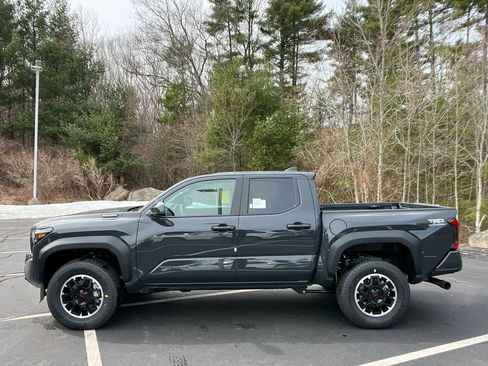 New 2026 Toyota Tacoma TRD Off-Road AWD/4WD image 2