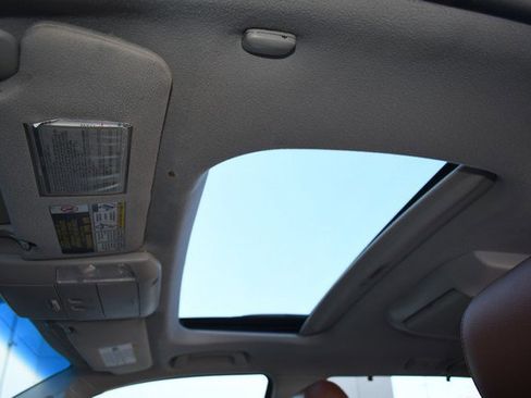 Used 2014 Toyota Sequoia Platinum image 19