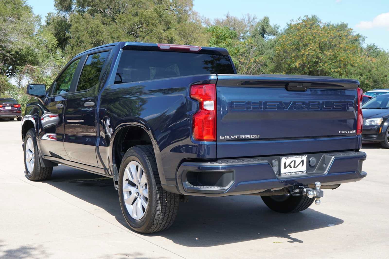 Used 2020 Chevrolet Silverado 1500 Custom w/ Custom Value Package RWD image 4