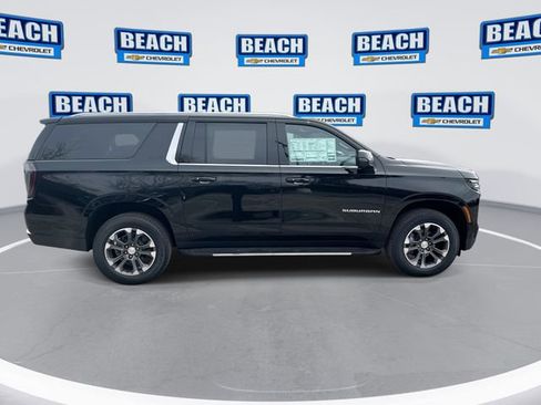 New 2026 Chevrolet Suburban LT w/ Comfort Package image 9