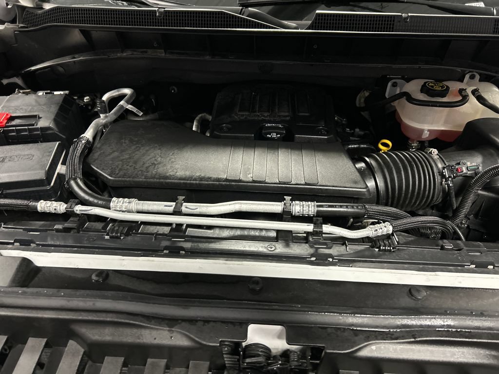 Used 2024 Chevrolet Silverado 1500 Custom AWD/4WD image 26