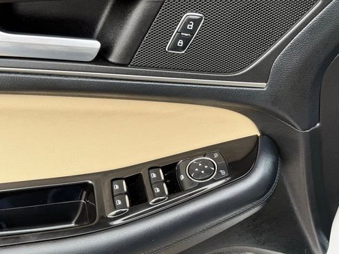 Used 2016 Ford Edge SEL w/ Equipment Group 201A image 15