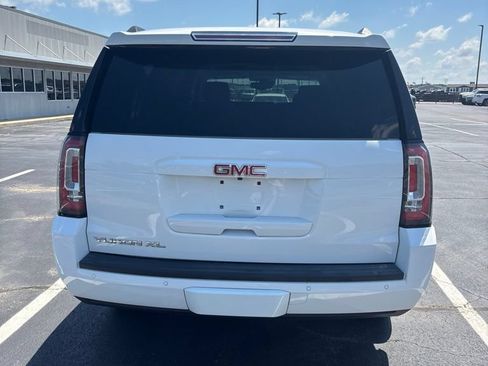 Used 2018 GMC Yukon XL SLT RWD image 4