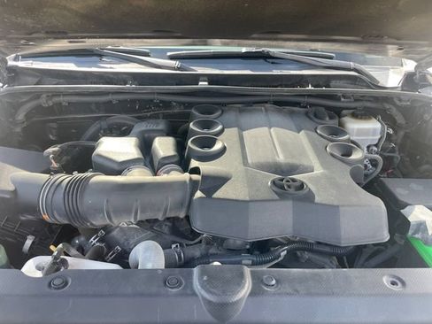 Used 2013 Toyota 4Runner Limited AWD/4WD image 32