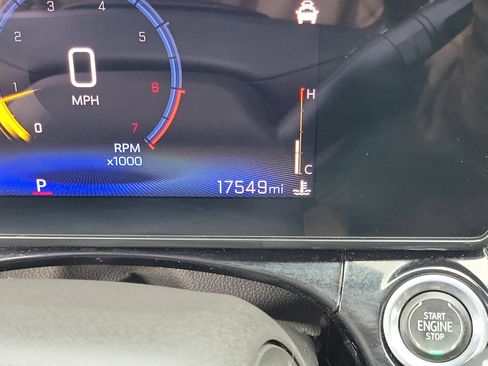 Used 2025 Chevrolet Trax RS image 25