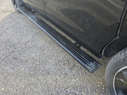 Used 2022 Ford Expedition Max Limited image 14