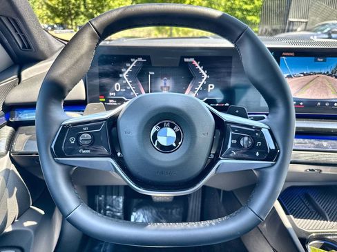 Used 2026 BMW 540i xDrive AWD/4WD image 21