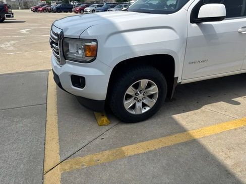 Used 2016 GMC Canyon SLE w/ Trailering Package RWD image 2