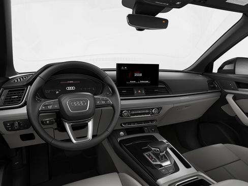 Certified 2024 Audi Q5 2.0T Premium w/ Summer of Audi Package AWD/4WD image 3