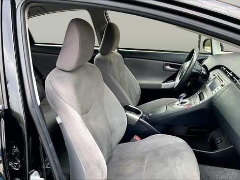 Used 2015 Toyota Prius Two FWD image 8