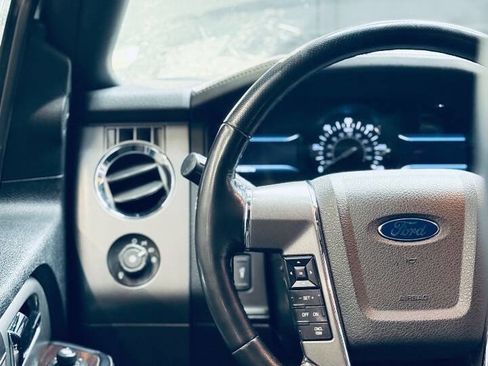 Used 2015 Ford Expedition EL Platinum image 20