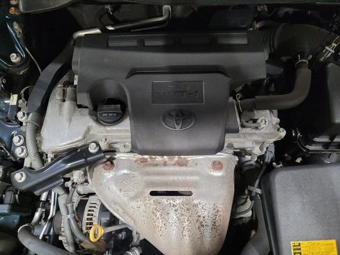 Used 2014 Toyota Camry XLE image 30