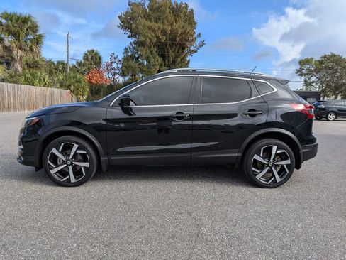 Used 2022 Nissan Rogue Sport SL w/ Premium Package image 9