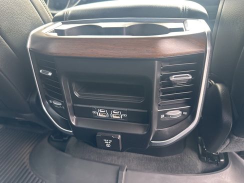 Used 2022 RAM 1500 Laramie image 29