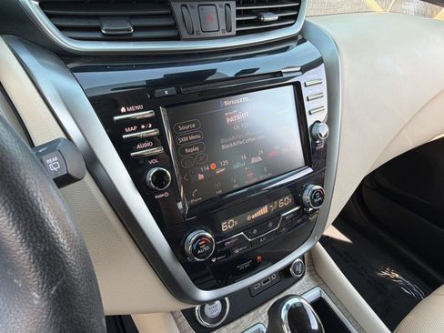 Used 2023 Nissan Murano SL w/ SL Moonroof Package AWD/4WD image 18