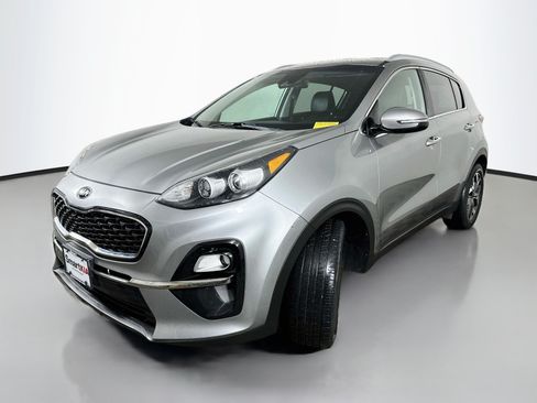Used 2020 Kia Sportage EX FWD image 3