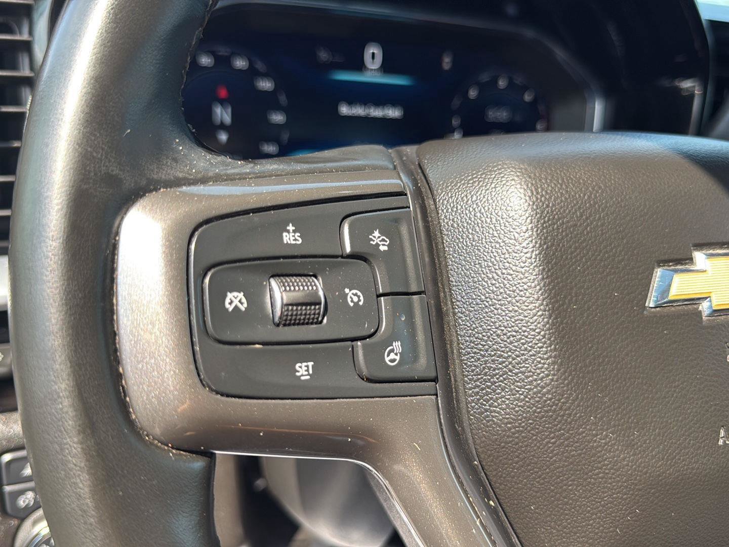 Used 2025 Chevrolet Silverado 3500 High Country w/ Technology Package AWD/4WD image 16